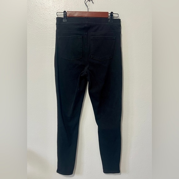 SPANX Classic Black Pull-On Knit Skinny Jean Pant - Medium - Picture 4 of 9